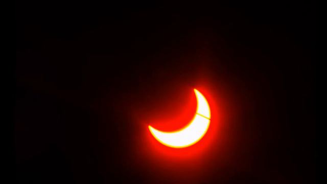 Eclipsa de Soare - 4 Ianuarie 2011 смотреть онлайн
