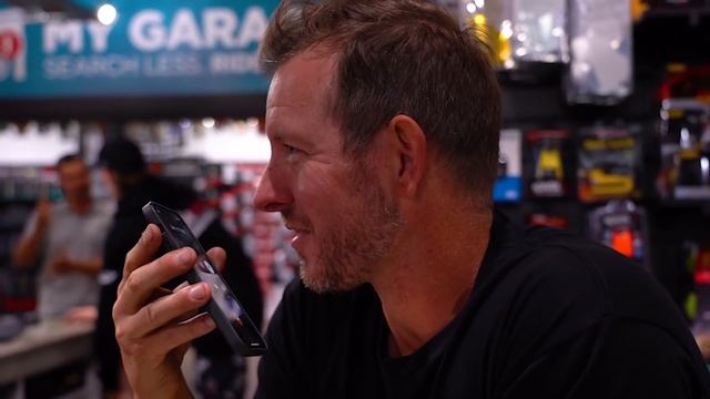 Wreckers To Checkers Ep1 | Bike Rebuild Project | MXstore смотреть онлайн