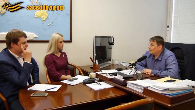 Кто и как организует "социальные бомбардировки"? смотреть онлайн