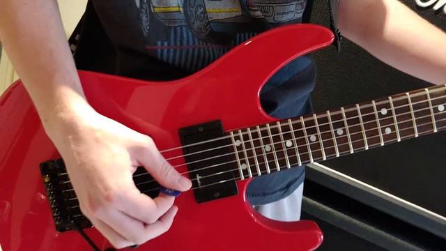 1986 Charvel Model 5 смотреть онлайн