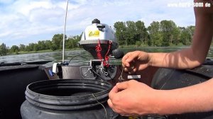 КАК ПОЙМАТЬ СОМА на донку с подводным поплавком на живца. Рыбалка на сома весной