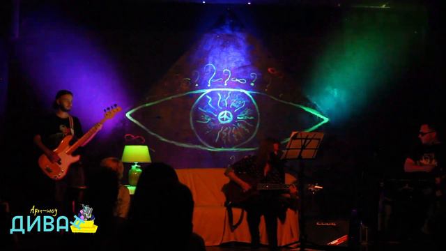 6. Маковея — Долго (live, квартирник «Зачем родился ты?!») смотреть онлайн
