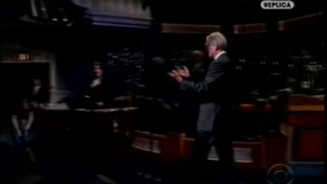 (22/09/2009) Late Show with David Letterman - Letterman intervista Obama (sub ita) смотреть онлайн