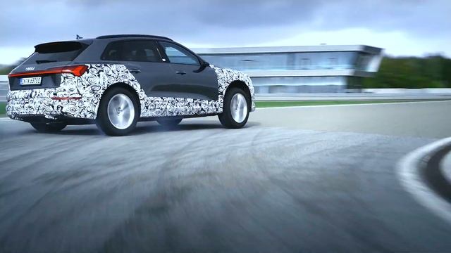 Finally Sport Audi E-tron S as Real Alternative & Rival for Tesla Performance Model. When E-tron RS смотреть онлайн