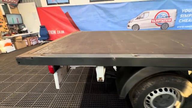 MERCEDES-BENZ SPRINTER 313 CDI смотреть онлайн