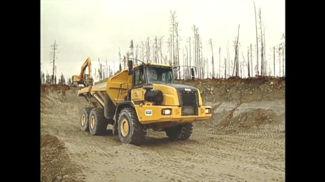 Dump Truck For Children | Truck Tunes For Kids | Twenty Trucks Channel