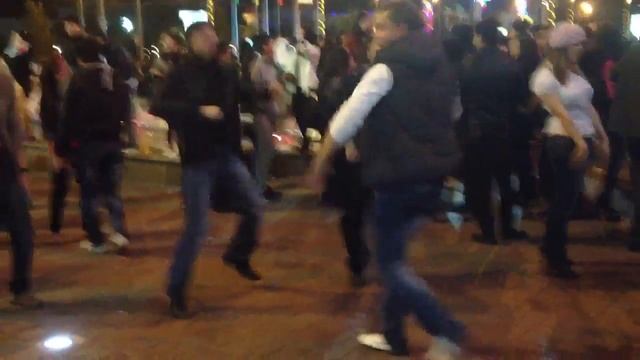Пляски на день рождения Меги в 2012 смотреть онлайн