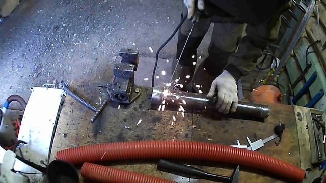 Воздушный фильтр от ГАЗЕЛЬ на трактор т 25/Air filter Gazel on traktor t25 смотреть онлайн