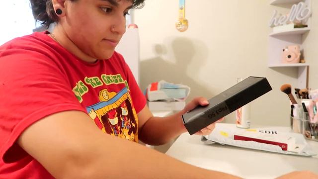 Unboxing The Pink Samsung Galaxy Flip Z 3 смотреть онлайн