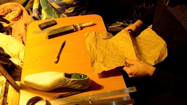 Обувь ручной работы. Классический метод снятия грунта для изготовления модели. смотреть онлайн