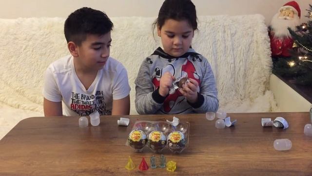 Вау! Что внутри? Открываем новогодние шары с сюрпризом Чупа чупс смотреть онлайн