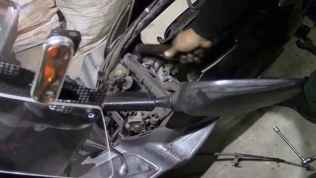Ремонт HONDA LEAD 100 JF06 e смотреть онлайн