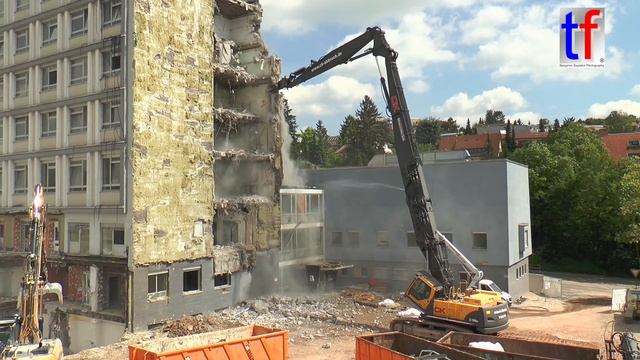Watch Full Video! / Bis Zu Ende Schauen! Volvo EC700B HR, Abbruch KKH Waiblingen, 18.05.2015 # 3 смотреть онлайн