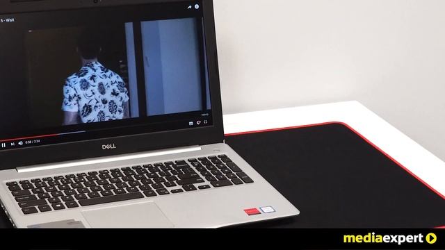 Laptop DELL Inspiron 15 (5570-3231) смотреть онлайн
