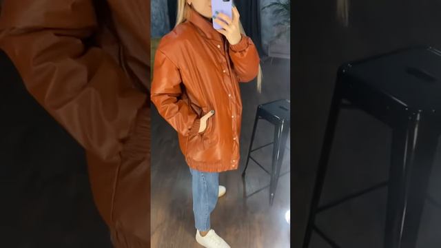 Стильная женская куртка из эко кожи