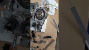 Установка термостата и задней крышки ГБЦ Эвотек