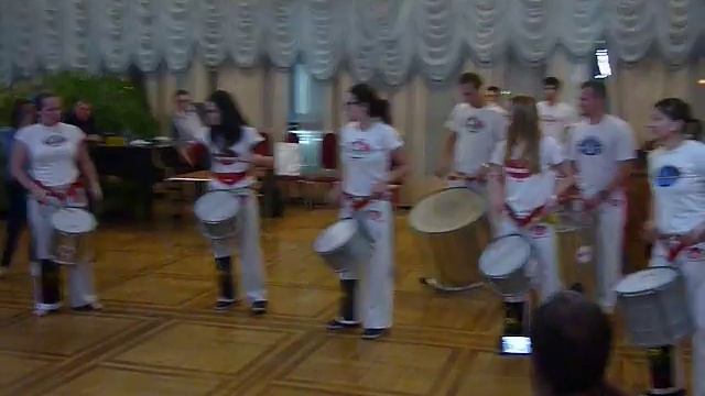 Бразильские барабанщики, мурашки по коже смотреть онлайн