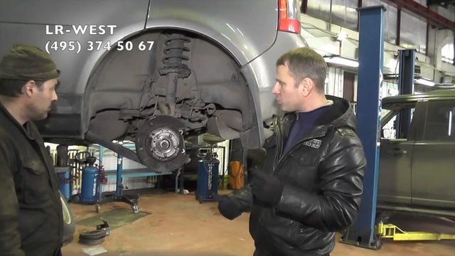 Регулировка стояночного тормоза на Land Rover Freelander 2 смотреть онлайн