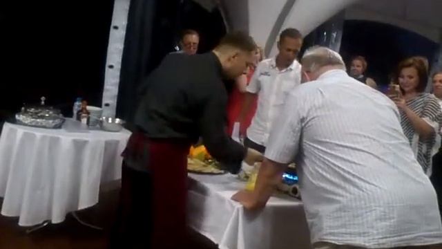 Фламбе пати День Рождения смотреть онлайн