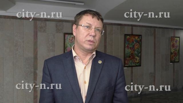 Замглавы Новокузнецка рассказал, когда работникам ССК отдадут долги по зарплате смотреть онлайн