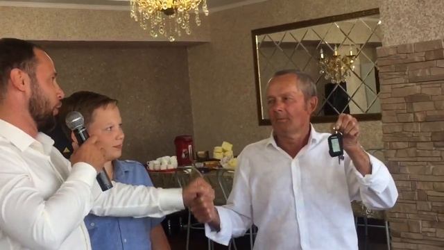 Подарил отцу машину на день рождения. смотреть онлайн