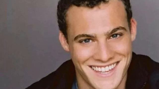 Ha Anche Pubblicato Un Album! Il Viaggio Verso Il Successo Di Kerem Bursin