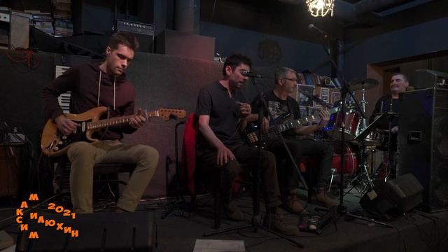 Играет губная гармоника (харп) #4 / Playing harmonica (Рубен Топкарян) Массолит, Москва, 2021-03-06 смотреть онлайн