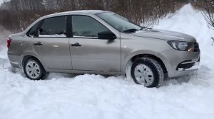 Новая ЛАДА Гранта FL по БЕЗДОРОЖЬЮ!!! Продолжение! Попытка развернуться! Lada granta седан 2020