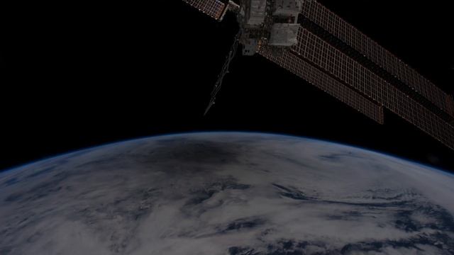 Солнечное затмение с орбиты МКС смотреть онлайн