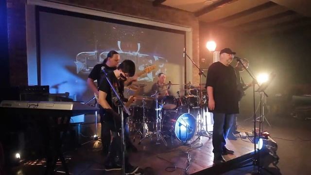 COBRA - Серая стена