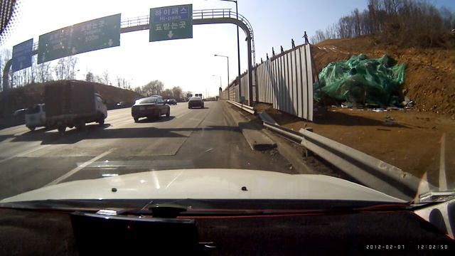 engine stop of the kia lotze in a highway смотреть онлайн