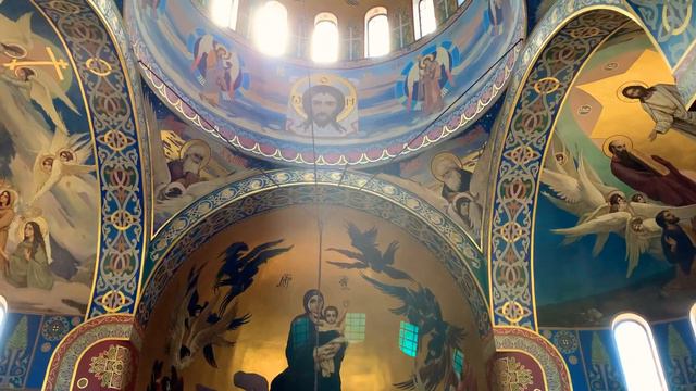 Херувимская песнь «Иверская». Автор Мария Ревазовна Челидзе (в обр. ТВ Цветинской). смотреть онлайн