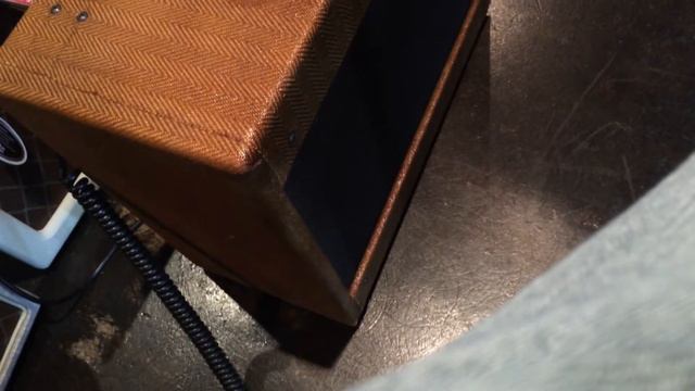 Jamming through my 50s Tweed Deluxe Amp Copy! Sick Tone! смотреть онлайн