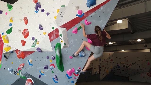 EVIL V8s (PART 2) || Indoor Rock Climbing || Bro & Sis Bouldering смотреть онлайн