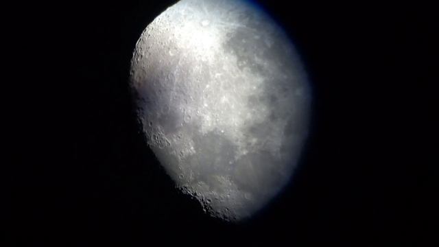 MAK 127での 月 смотреть онлайн