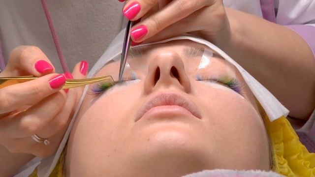 39-й чемпионат по наращиванию ресниц, оформлению бровей и микроблейдингу "Колибри Москва 2017" смотреть онлайн