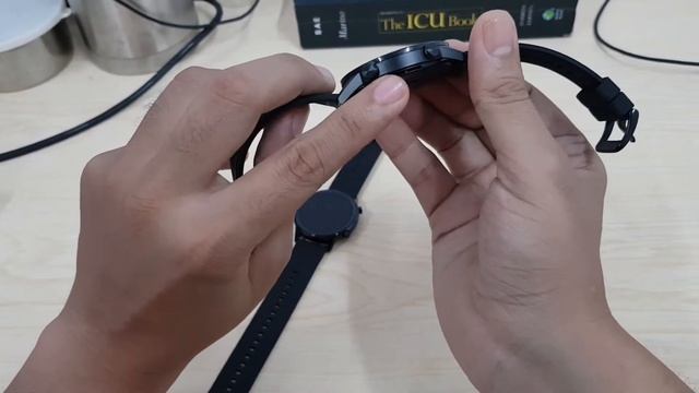 Honor watch magic 2 Unboxing and quick comparison 42mm vs 46 mm смотреть онлайн