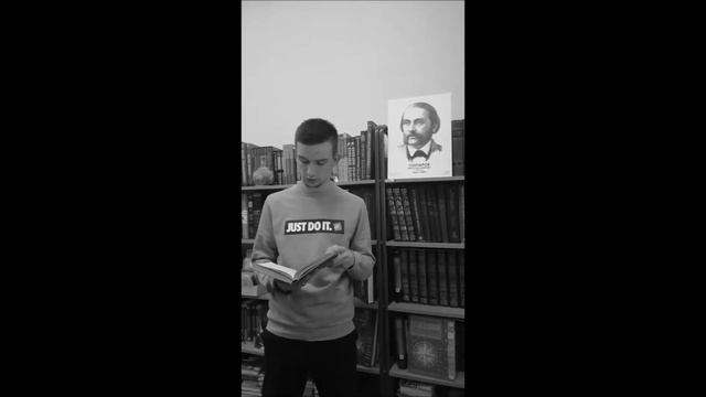 Страна читающая — Сергей Бергман читает отрывок из произведения «Обломов» И.А. Гончарова смотреть онлайн