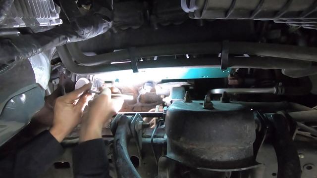 5.7 HEMI Exhaust Manifold Leak | Broken Bolt Fix