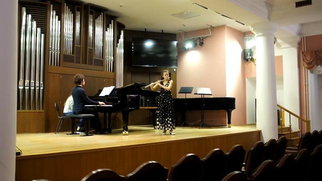 А. Бюссер "Прелюдия и скерцо" исп. Александра Есакова смотреть онлайн