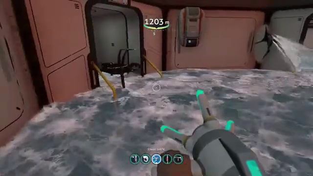 Subnautica Myth Buster (do the repair robots repair your base?) смотреть онлайн