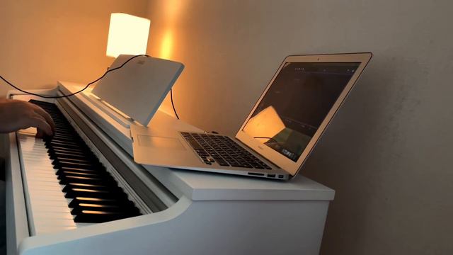 Mockingbird Piano - Eminem смотреть онлайн