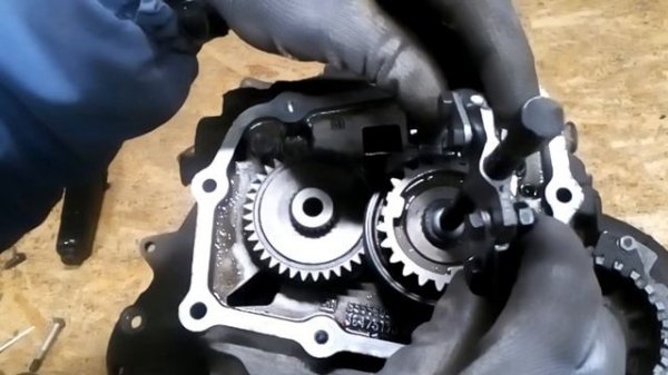 Pinion treapta a5-a cutie Opel Remove/replace the 5th gear pinions in Opel F13/F17 gearbox