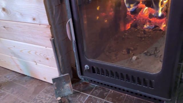 КРАСИВАЯ Печь в Комнате Отдыха Бани! Портал Ферингер в Облицовке Каменными Ламелями смотреть онлайн