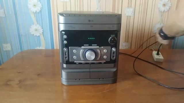 Музыкальный центр LG MDD K620 смотреть онлайн