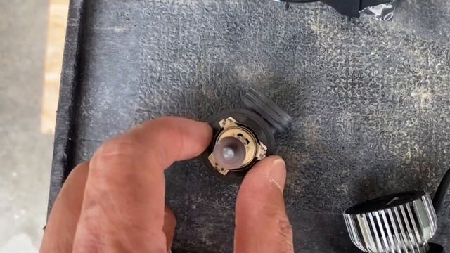 Super Easy! How To Replace Toyota Sienna 2011 - 2020 (Gen 3) LED Headlight. No tools! смотреть онлайн