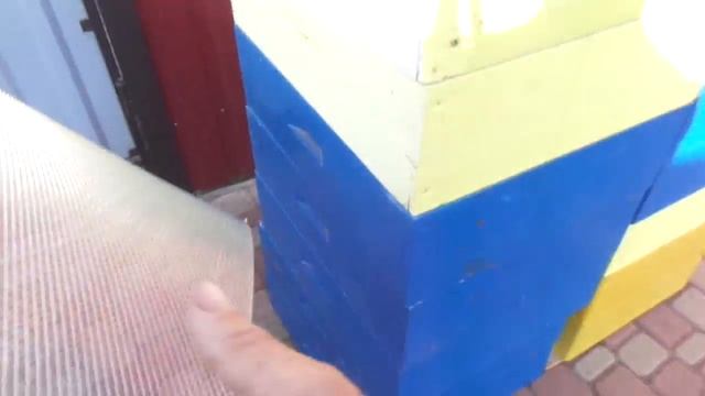 Пчёлы ( Способы борьбы с восковой молью. Хранение суши) смотреть онлайн