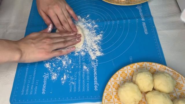 Хичины. Хичины с сыром. Хичины с сыром и картофелем. Рецепт хичин. Вкусные хичины? смотреть онлайн