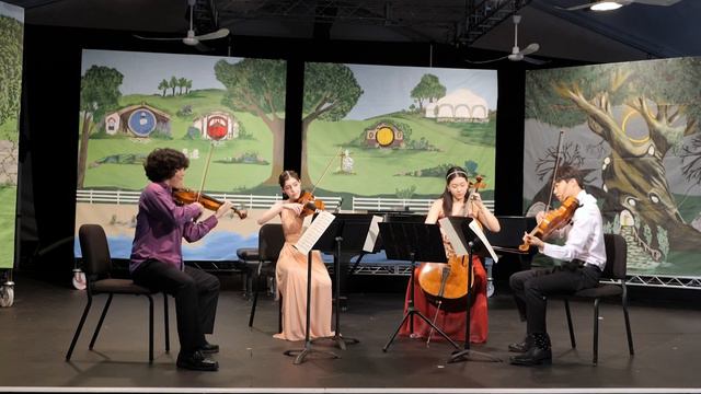 Mozart String Quartet No.17 "The Hunt", K.458, I. Allegro vivace assai смотреть онлайн