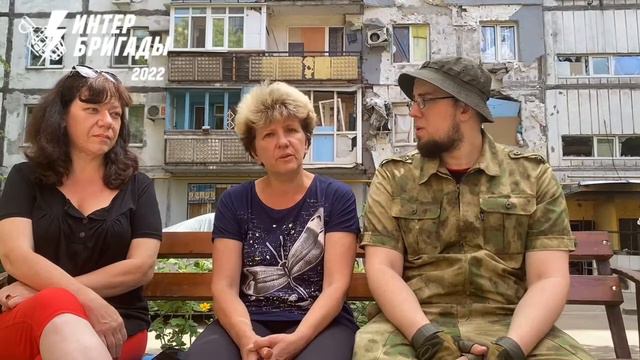 Маруполь: помощь раненой пятиэтажке смотреть онлайн